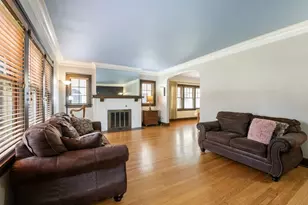 816 Paris Ave, Rockford, IL 61107 - Photo 4