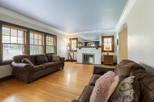 816 Paris Ave, Rockford, IL 61107 - Photo 8