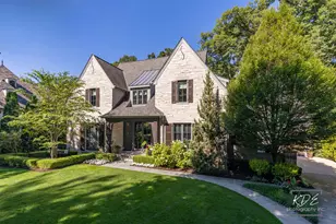 465 White Oak Dr, Naperville, IL 60540 - Photo 6