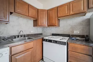 541 W Oakdale Ave, Chicago, IL 60657 - Photo 30