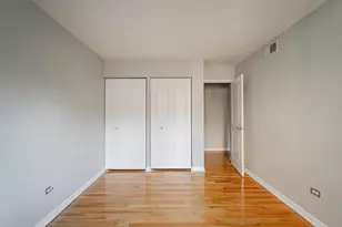 541 W Oakdale Ave, Chicago, IL 60657 - Photo 8
