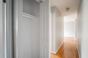 541 W Oakdale Ave, Chicago, IL 60657 - Photo 16