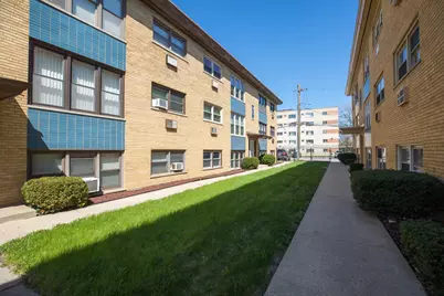 9211 S Cottage Grove Avenue #9-C2, Chicago, IL 60619 - Photo 1