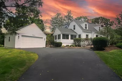 983 Harvard Court, Highland Park, IL 60035 - Photo 2