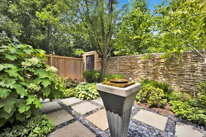 1727 W Peterson Avenue, Chicago, IL 60660 - Photo 4