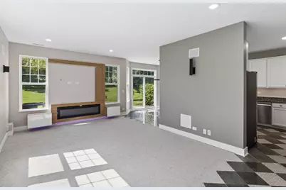 6530 Marble Lane, Carpentersville, IL 60110 - Photo 2