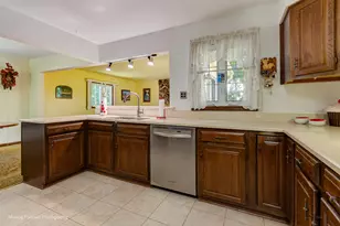 8807 Beechnut Rd, Hickory Hills, IL 60457 - Photo 8