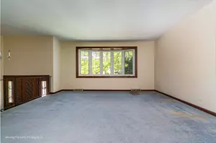 8807 Beechnut Rd, Hickory Hills, IL 60457 - Photo 4