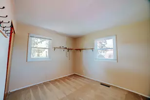 625 W Blue St, Sheldon, IL 60966 - Photo 24