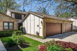 1150 Oakview Dr, Wheaton, IL 60187 - Photo 2