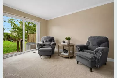1150 Oakview Drive, Wheaton, IL 60187 - Photo 12