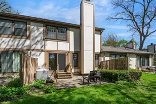 1150 Oakview Dr, Wheaton, IL 60187 - Photo 24
