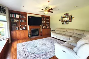 40W216 Chapman Ct, Geneva, IL 60134 - Photo 14