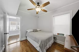 5725 N Artesian Ave, Chicago, IL 60659 - Photo 20