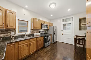 5725 N Artesian Ave, Chicago, IL 60659 - Photo 12