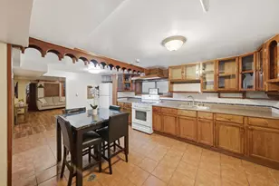 5725 N Artesian Ave, Chicago, IL 60659 - Photo 16