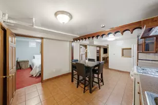 5725 N Artesian Ave, Chicago, IL 60659 - Photo 26