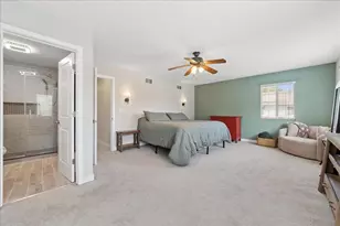 141 Village Creek Dr, Lake in the Hills, IL 60156 - Photo 14