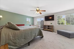 141 Village Creek Dr, Lake in the Hills, IL 60156 - Photo 12
