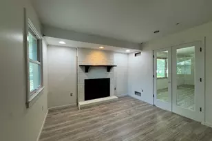 3100 Harris Dr, Joliet, IL 60431 - Photo 4