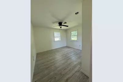 3100 Harris Drive, Joliet, IL 60431 - Photo 18