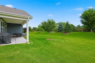 1155 Heritage Ct, Pingree Grove, IL 60140 - Photo 18