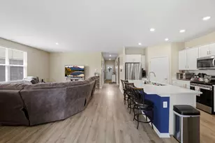 1155 Heritage Ct, Pingree Grove, IL 60140 - Photo 8