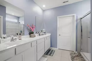 1155 Heritage Ct, Pingree Grove, IL 60140 - Photo 12