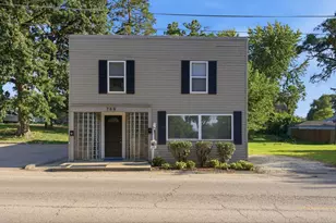 769 Parker Ave, Aurora, IL 60505 - Photo 1