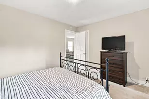 769 Parker Ave, Aurora, IL 60505 - Photo 30