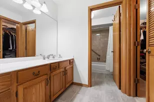 7800 W Foresthill Ln W, Palos Heights, IL 60463 - Photo 8