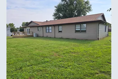 110 Grayson Road, Eldorado, IL 62930 - Photo 4