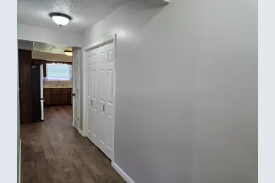 110 Grayson Road, Eldorado, IL 62930 - Photo 8
