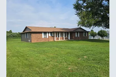 110 Grayson Road, Eldorado, IL 62930 - Photo 2