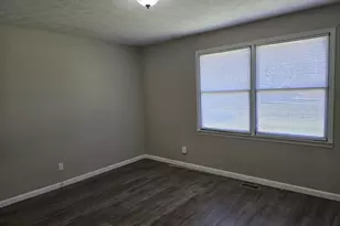 110 Grayson Rd, Eldorado, IL 62930 - Photo 26