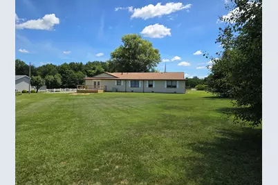 110 Grayson Road, Eldorado, IL 62930 - Photo 4