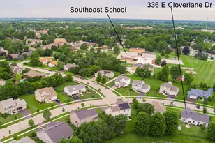 336 E Cloverlane Dr, Sycamore, IL 60178 - Photo 4