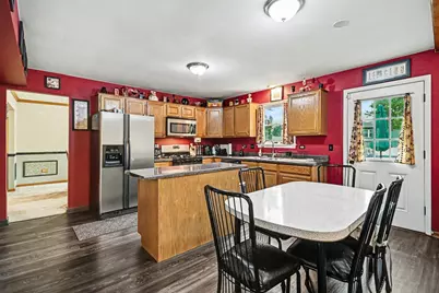 109 S Canyon Drive, Bolingbrook, IL 60490 - Photo 4