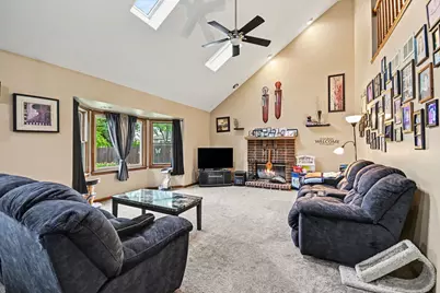 109 S Canyon Drive, Bolingbrook, IL 60490 - Photo 2