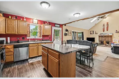 109 S Canyon Drive, Bolingbrook, IL 60490 - Photo 6