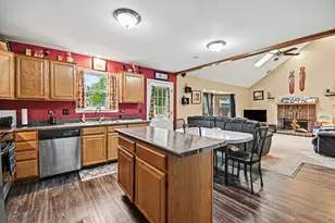 109 S Canyon Dr, Bolingbrook, IL 60490 - Photo 6