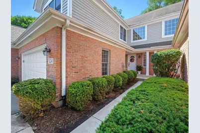 324 Turnberry Lane, Glen Ellyn, IL 60137 - Photo 2