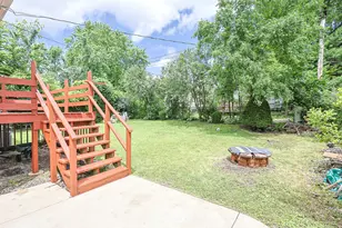 1412 Windsor Cir, Carpentersville, IL 60110 - Photo 26