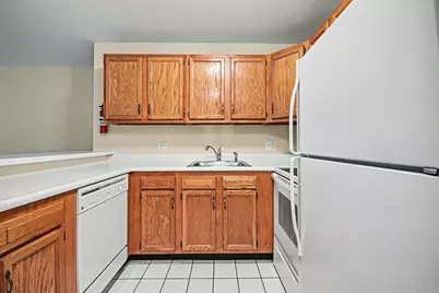 1833 Four Lakes Avenue #2D, Lisle, IL 60532 - Photo 8