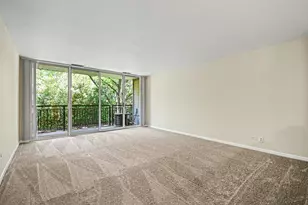 1833 Four Lakes Ave, Lisle, IL 60532 - Photo 2