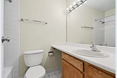 1833 Four Lakes Avenue #2D, Lisle, IL 60532 - Photo 12