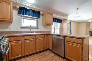 1889 McRae Ln, Mundelein, IL 60060 - Photo 14
