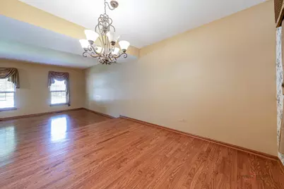 1889 McRae Lane, Mundelein, IL 60060 - Photo 8