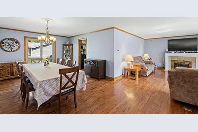 715 N Green Street, McHenry, IL 60050 - Photo 6