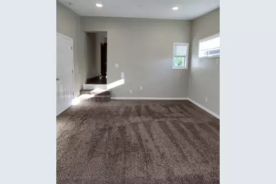 604 Frances Avenue, Loves Park, IL 61111 - Photo 10